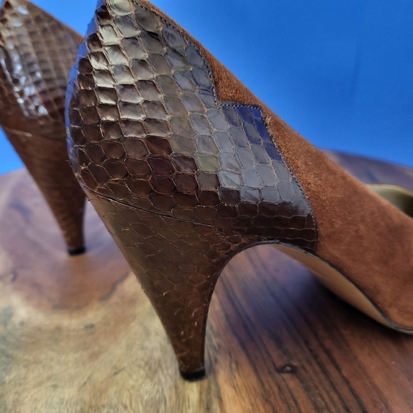 Salvatore Ferragamo Pumps Suede with Snake/Scale Heel Caramel/Brown Women's 8.5 - Picture 12 of 13